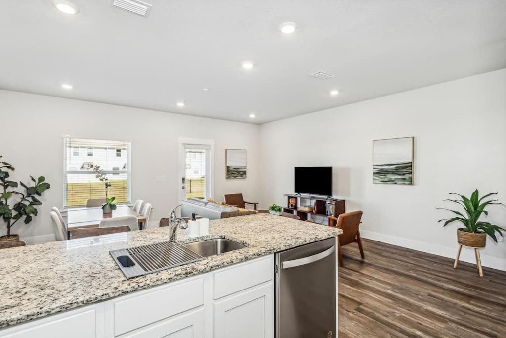 Luxury Townhome Near Downtown And Pensacola Beach Extérieur photo