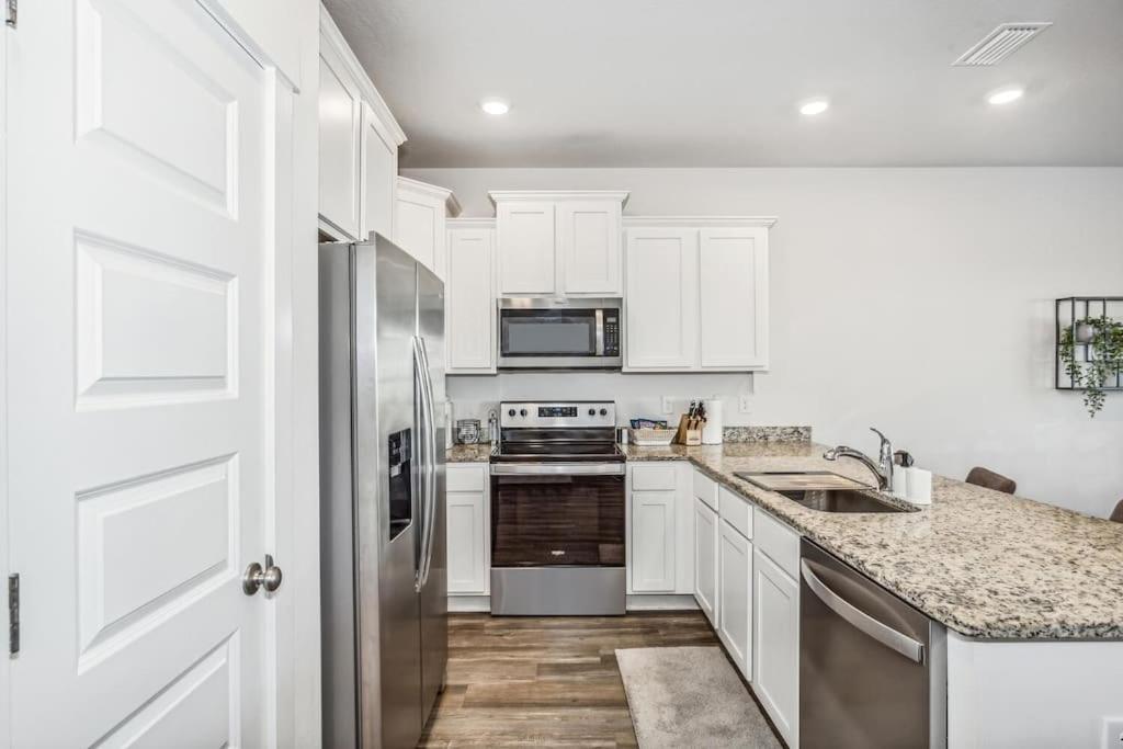 Luxury Townhome Near Downtown And Pensacola Beach Extérieur photo